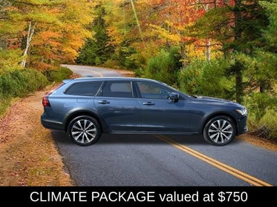 2024 Volvo V90 Cross Country B6