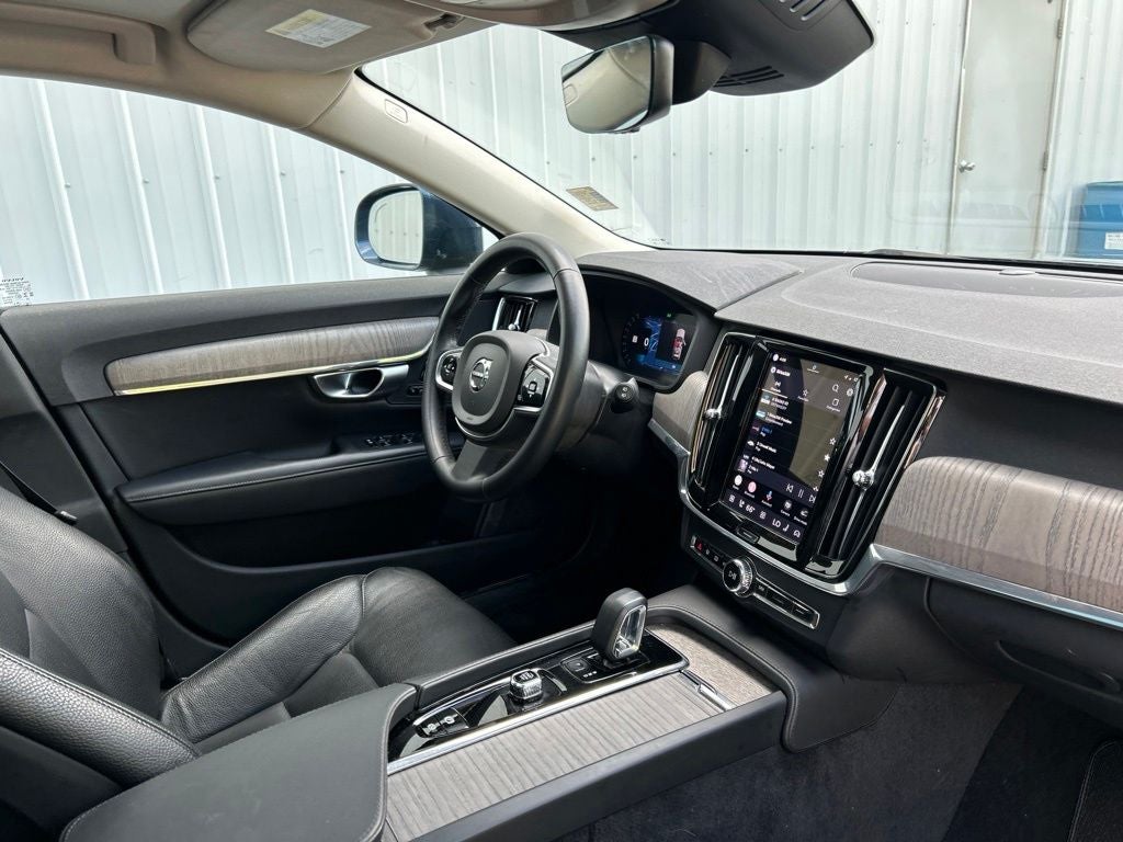 2024 Volvo V90 Cross Country B6