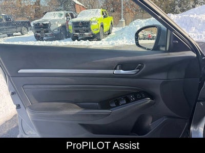 2022 Nissan Altima 2.5 SV