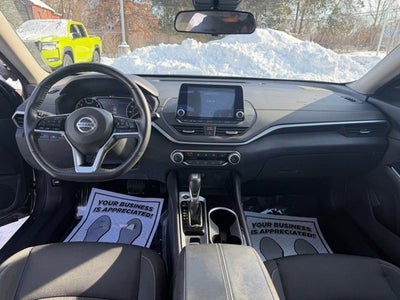 2022 Nissan Altima 2.5 SV