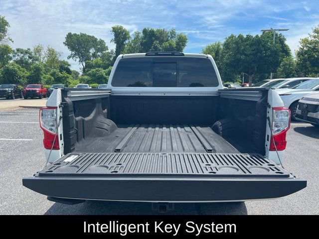 2021 Nissan Titan SV