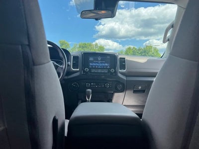 2022 Nissan Frontier SV