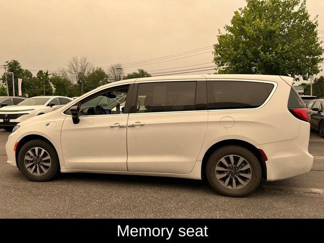 2024 Chrysler Pacifica Hybrid Select