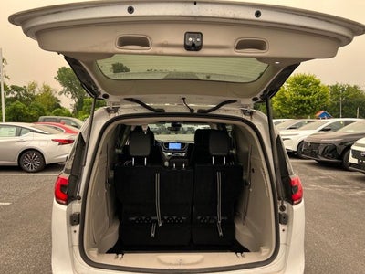 2024 Chrysler Pacifica Hybrid Select