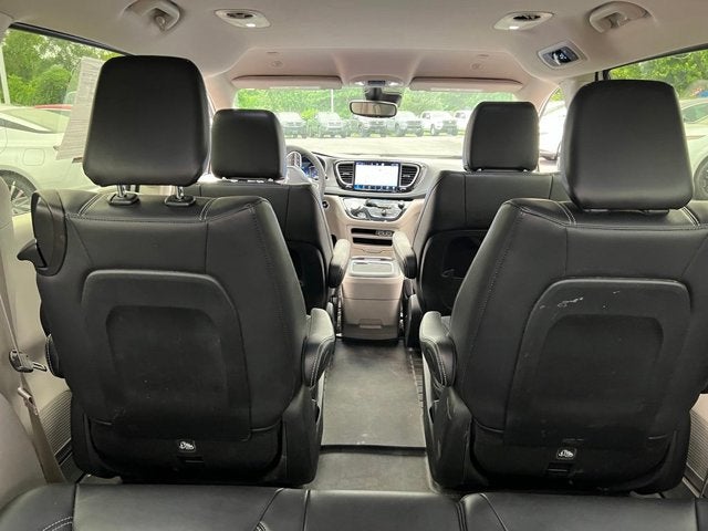 2024 Chrysler Pacifica Hybrid Select