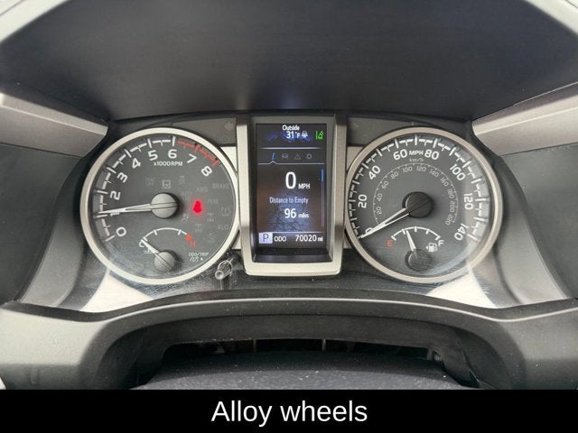 2022 Toyota Tacoma 4WD SR5