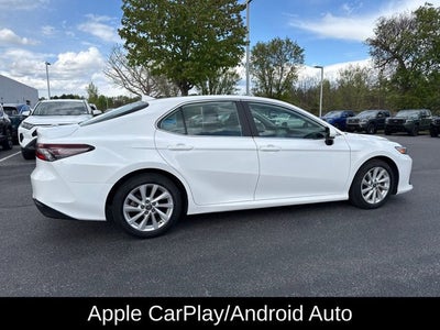 2022 Toyota Camry LE
