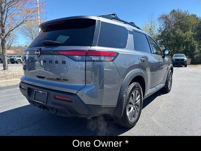 2023 Nissan Pathfinder SV