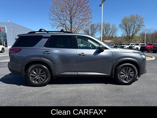 2023 Nissan Pathfinder SV