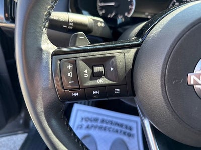 2023 Nissan Pathfinder SV