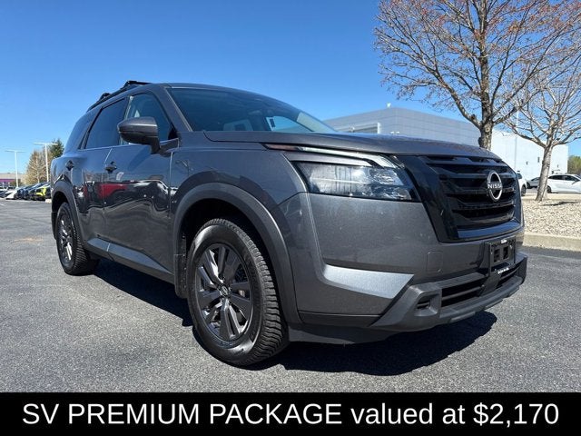2023 Nissan Pathfinder SV