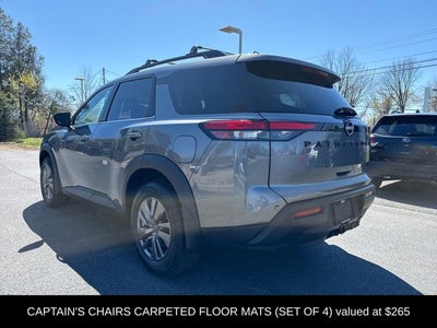 2023 Nissan Pathfinder SV