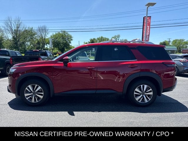2023 Nissan Pathfinder SL