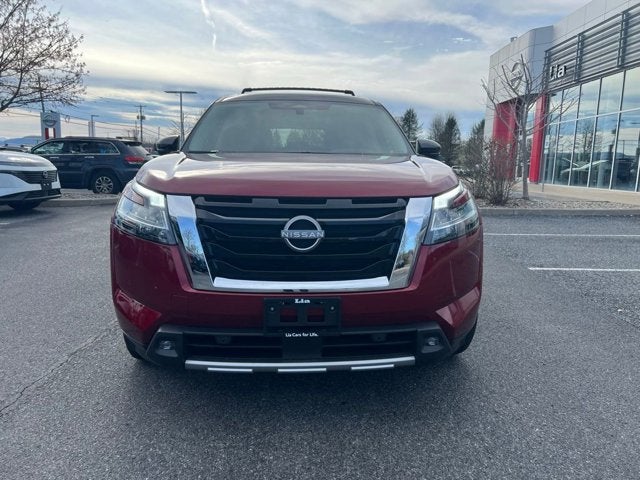 2022 Nissan Pathfinder SL