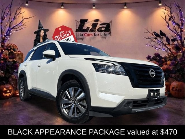 2023 Nissan Pathfinder SL