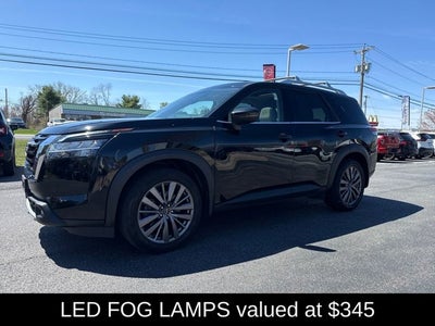 2023 Nissan Pathfinder SL
