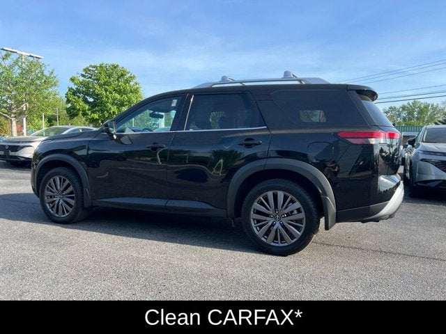 2023 Nissan Pathfinder SL