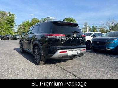 2023 Nissan Pathfinder SL
