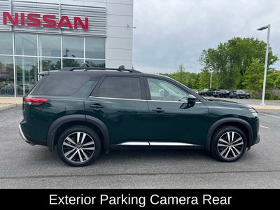 2023 Nissan Pathfinder Platinum