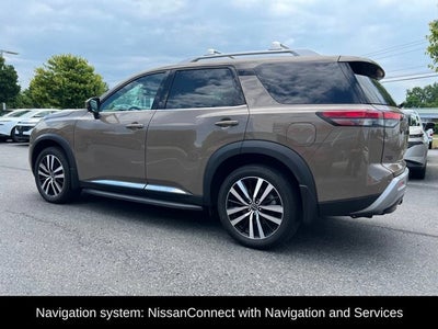 2024 Nissan Pathfinder Platinum