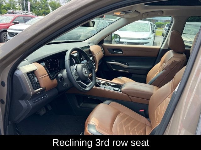 2024 Nissan Pathfinder Platinum