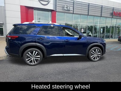 2022 Nissan Pathfinder Platinum