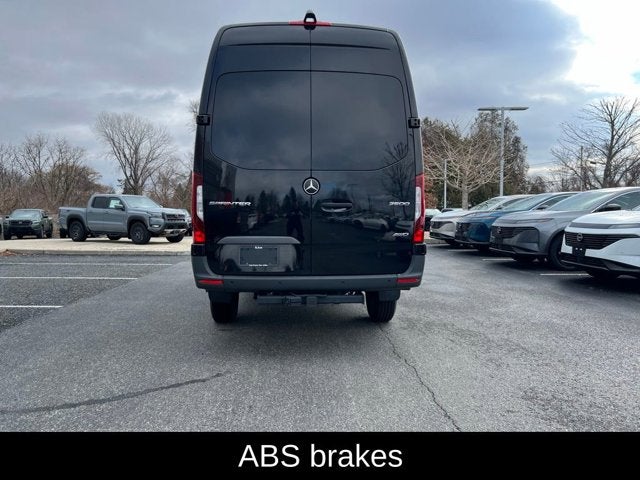 2024 Mercedes-Benz Sprinter 2500 Crew 170 WB