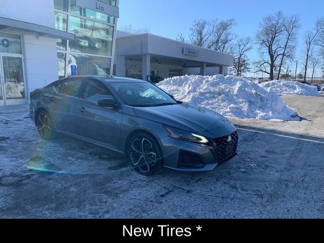 2023 Nissan Altima 2.5 SR