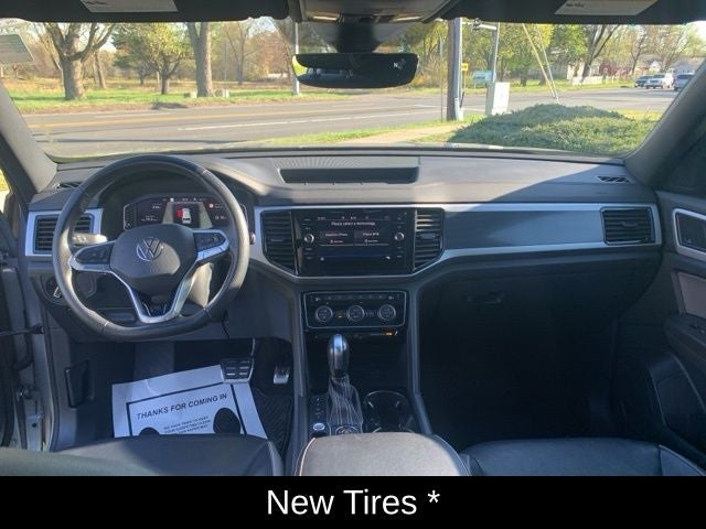 2023 Volkswagen Atlas Cross Sport 3.6L V6 SEL Premium R-Line