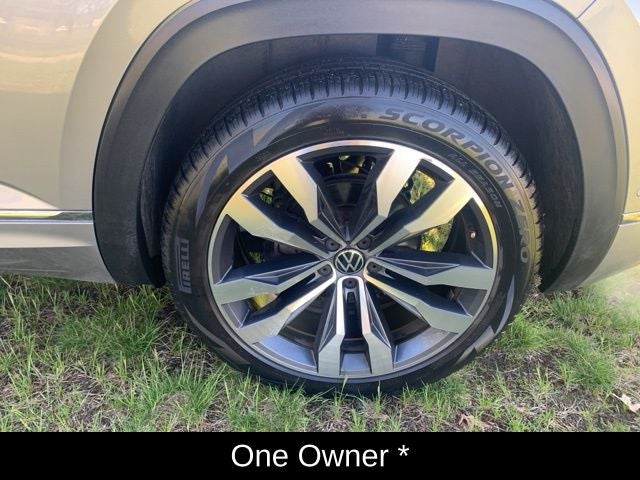 2023 Volkswagen Atlas Cross Sport 3.6L V6 SEL Premium R-Line