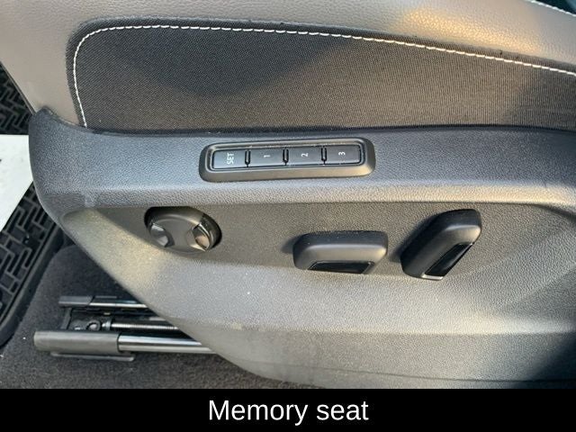 2023 Volkswagen Atlas 3.6L V6 SEL Premium R-Line