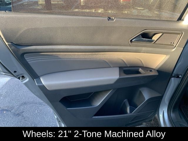 2023 Volkswagen Atlas 3.6L V6 SEL Premium R-Line