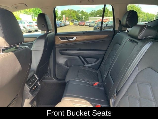 2025 Volkswagen Atlas 2.0T SE w/Technology