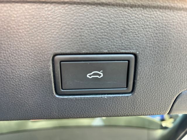 2023 Volkswagen Atlas Cross Sport 2.0T SE w/Technology