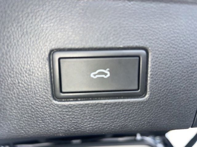 2022 Volkswagen Atlas 3.6L V6 SEL R-Line