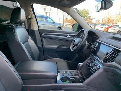 2022 Volkswagen Atlas 2.0T SE w/Technology