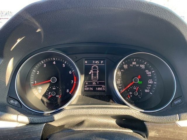 2016 Volkswagen Passat 1.8T SE