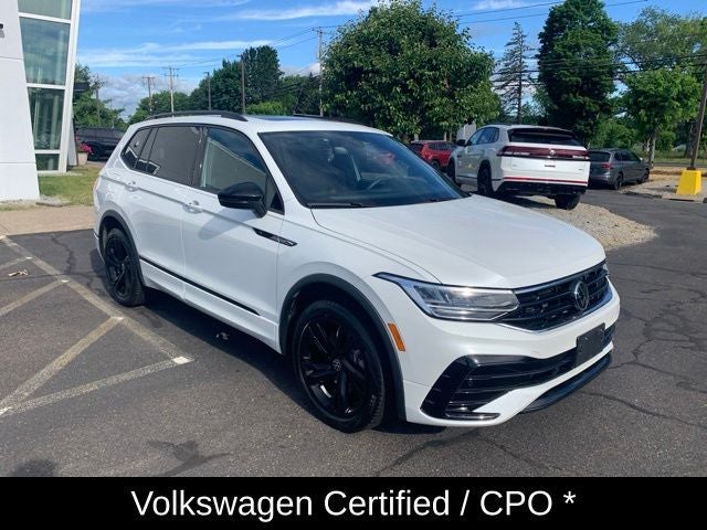 2024 Volkswagen Tiguan 2.0T SE R-Line Black