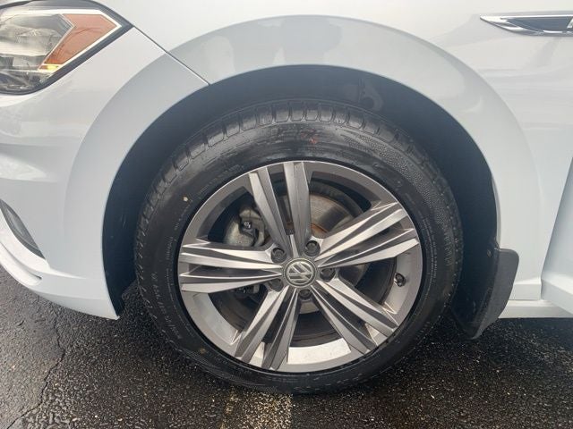 2019 Volkswagen Jetta R-Line