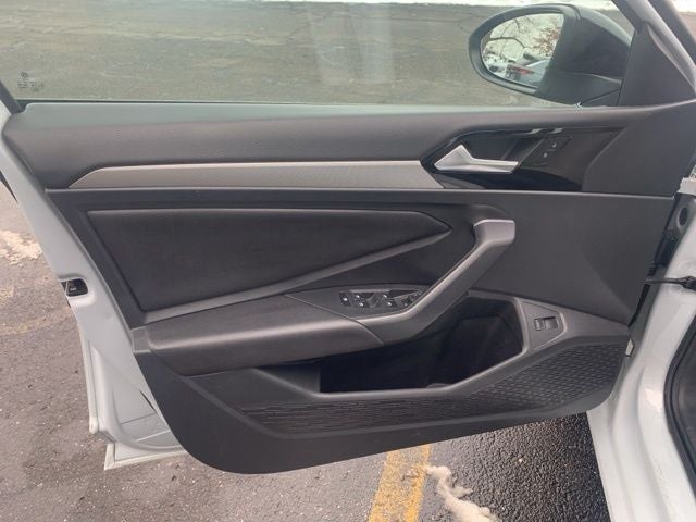 2019 Volkswagen Jetta R-Line