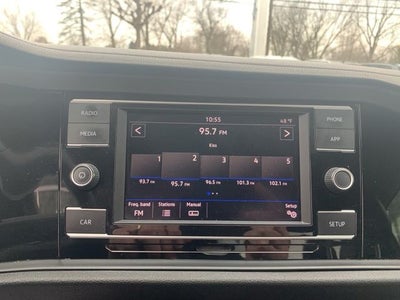 2019 Volkswagen Jetta R-Line