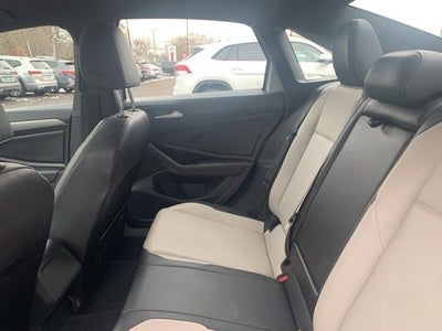 2019 Volkswagen Jetta R-Line