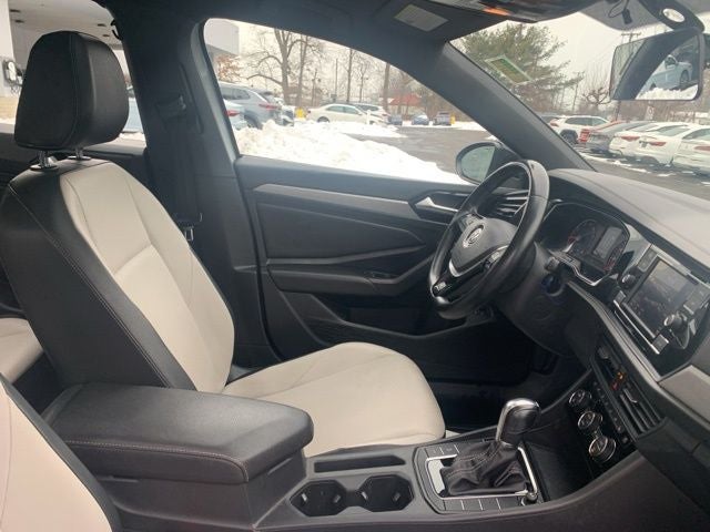 2019 Volkswagen Jetta R-Line