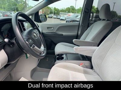2015 Toyota Sienna LE 7 Passenger