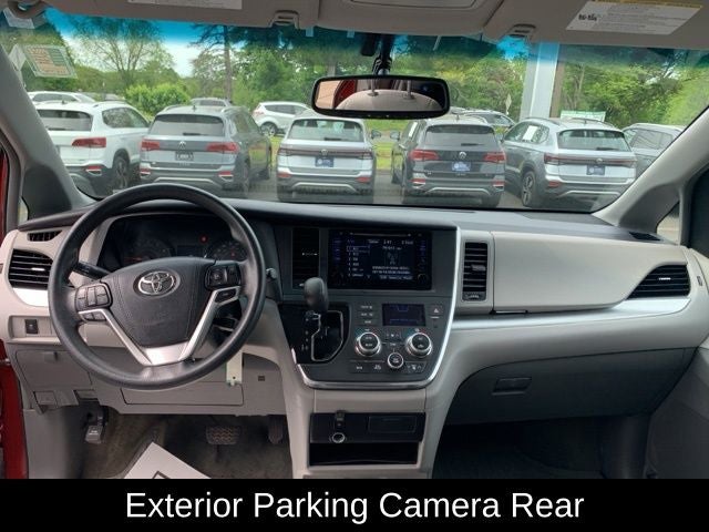 2015 Toyota Sienna LE 7 Passenger