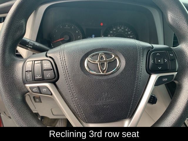 2015 Toyota Sienna LE 7 Passenger