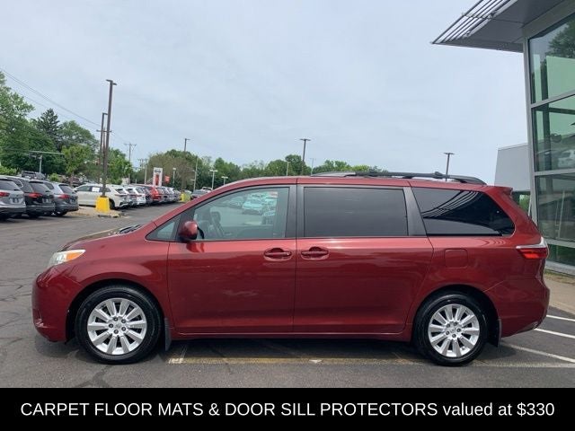 2015 Toyota Sienna LE 7 Passenger