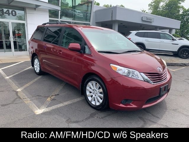 2015 Toyota Sienna LE 7 Passenger