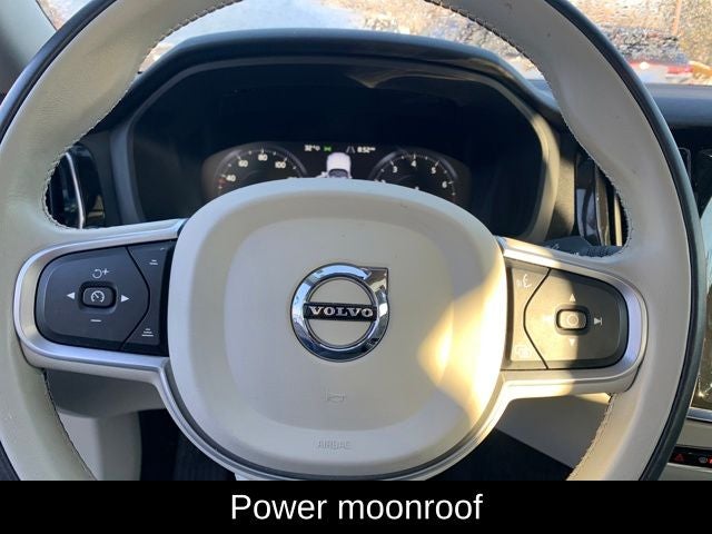 2022 Volvo S60 B5 Momentum