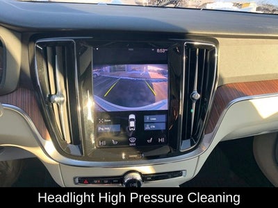 2022 Volvo S60 B5 Momentum